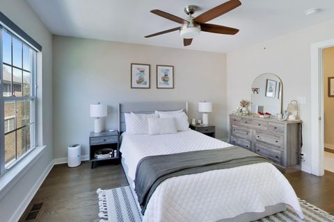 Tiny photo for 1623 Church Street, Evanston, IL 60201 (MLS # 12613397)