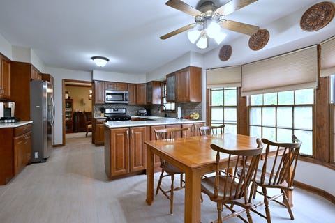 Tiny photo for 27W168 Chartwell Drive, Winfield, IL 60190 (MLS # 12727171)