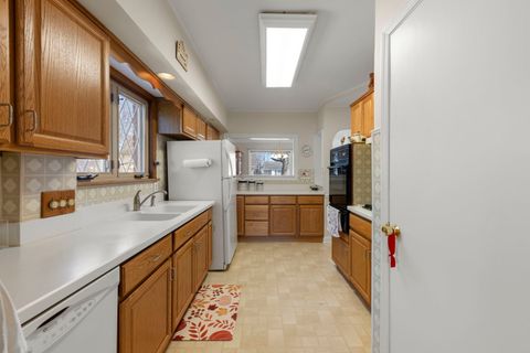 Tiny photo for 370 N Oak Street, Elmhurst, IL 60126 (MLS # 12583125)