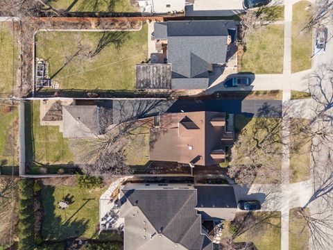 Tiny photo for 370 N Oak Street, Elmhurst, IL 60126 (MLS # 12583125)