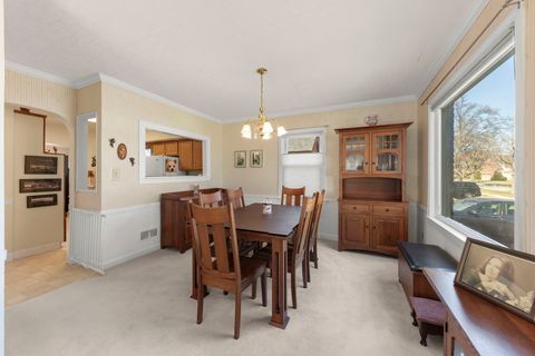 Tiny photo for 370 N Oak Street, Elmhurst, IL 60126 (MLS # 12583125)