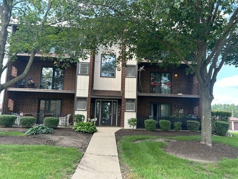 Photo of 1221 Chalet Road #200, Naperville, IL 60563 (MLS # 12747511)
