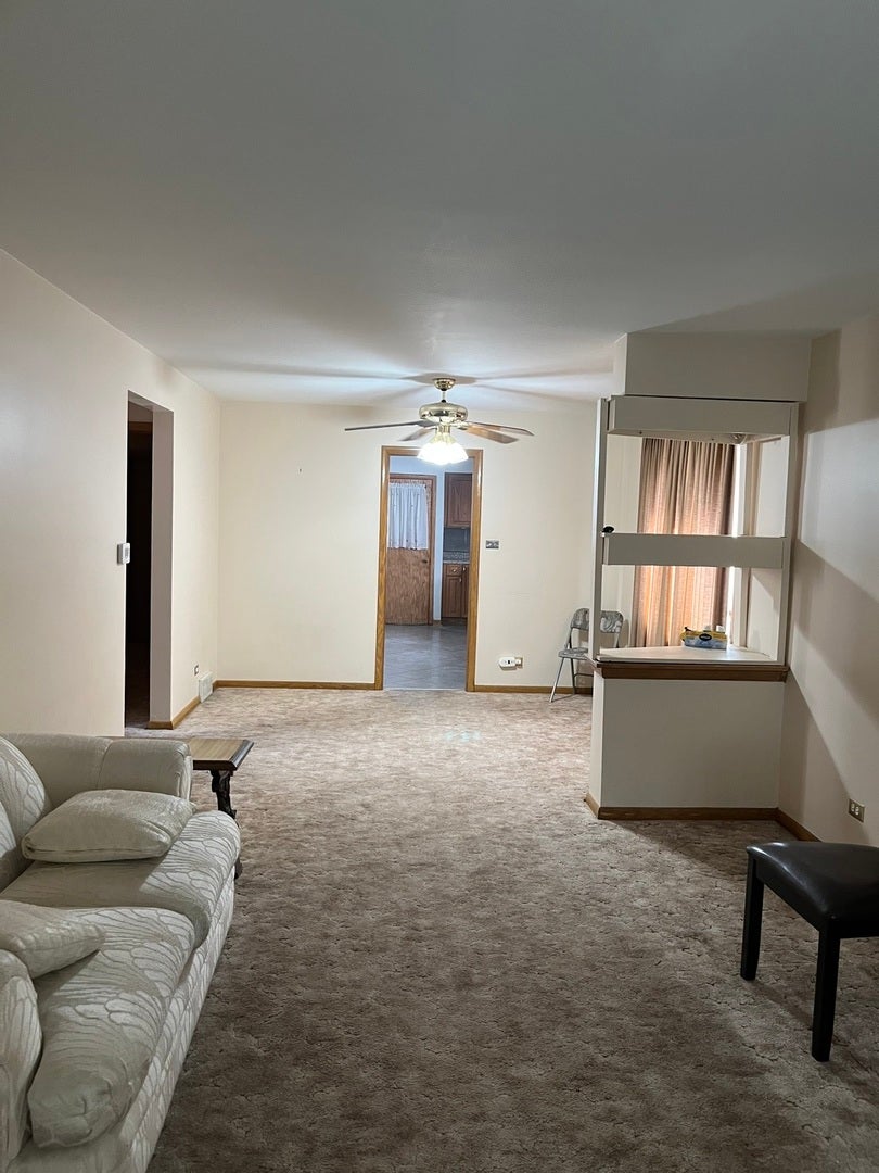2316 W 80th Place