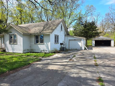 Photo of 18106 Sayre Avenue, Tinley Park, IL 60477 (MLS # 12626502)