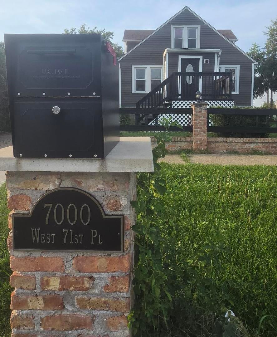 7000 W 71ST Place