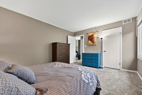 Tiny photo for 465 Raintree Court #2B, Glen Ellyn, IL 60137 (MLS # 12733628)