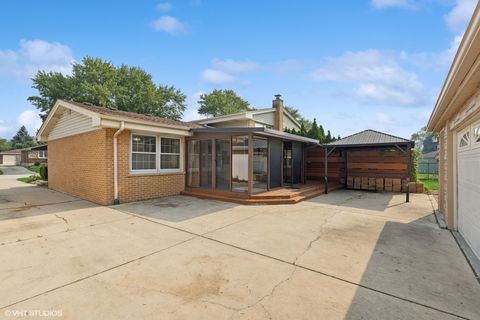 Tiny photo for 1711 W Woodland Avenue, Addison, IL 60101 (MLS # 12436870)