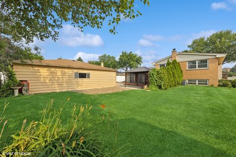 Tiny photo for 1711 W Woodland Avenue, Addison, IL 60101 (MLS # 12436870)