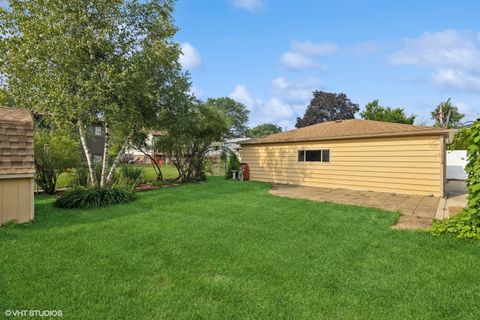 Tiny photo for 1711 W Woodland Avenue, Addison, IL 60101 (MLS # 12436870)