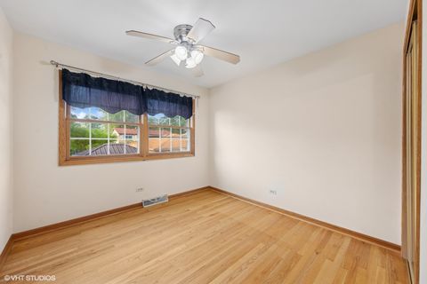 Tiny photo for 1711 W Woodland Avenue, Addison, IL 60101 (MLS # 12436870)
