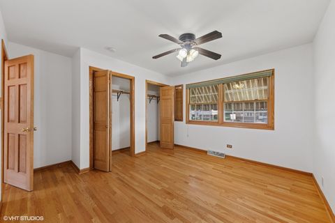 Tiny photo for 1711 W Woodland Avenue, Addison, IL 60101 (MLS # 12436870)