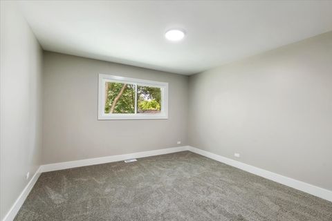 Tiny photo for 412 Redwood Lane, Schaumburg, IL 60193 (MLS # 12481539)