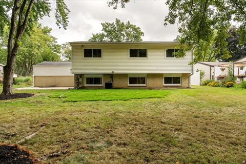 Tiny photo for 412 Redwood Lane, Schaumburg, IL 60193 (MLS # 12481539)