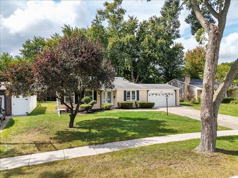 Tiny photo for 412 Redwood Lane, Schaumburg, IL 60193 (MLS # 12481539)