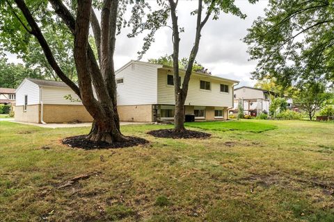 Tiny photo for 412 Redwood Lane, Schaumburg, IL 60193 (MLS # 12481539)