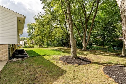 Tiny photo for 412 Redwood Lane, Schaumburg, IL 60193 (MLS # 12481539)
