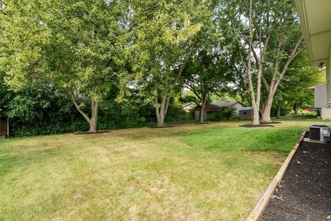 Tiny photo for 412 Redwood Lane, Schaumburg, IL 60193 (MLS # 12481539)