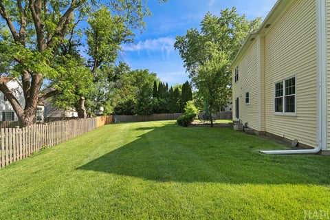 Tiny photo for 470 Highland Grove Drive, Buffalo Grove, IL 60089 (MLS # 12675879)