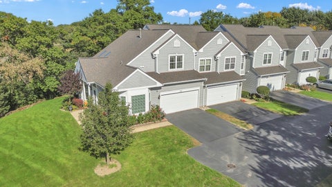 Tiny photo for 34734 N Lakeside Drive #34734, Ingleside, IL 60041 (MLS # 12778366)