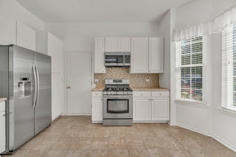 Tiny photo for 34734 N Lakeside Drive #34734, Ingleside, IL 60041 (MLS # 12778366)
