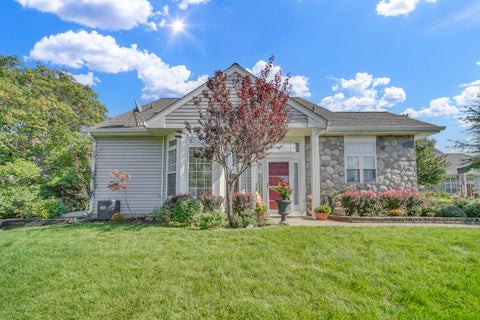 Tiny photo for 34734 N Lakeside Drive #34734, Ingleside, IL 60041 (MLS # 12778366)