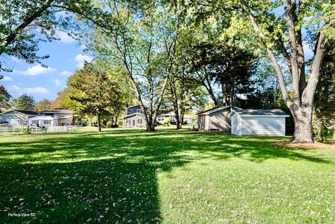 Tiny photo for 1N274 Woods Avenue, Carol Stream, IL 60188 (MLS # 12521348)