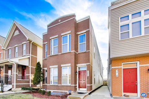 Photo of 5355 W Galewood Avenue #A, Chicago, IL 60639 (MLS # 12624102)