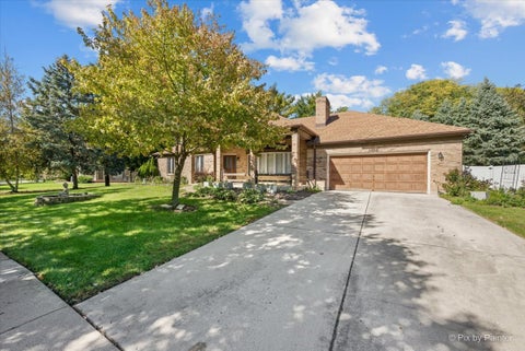 Photo of 1305 Sequoia Road, Naperville, IL 60540 (MLS # 12782443)
