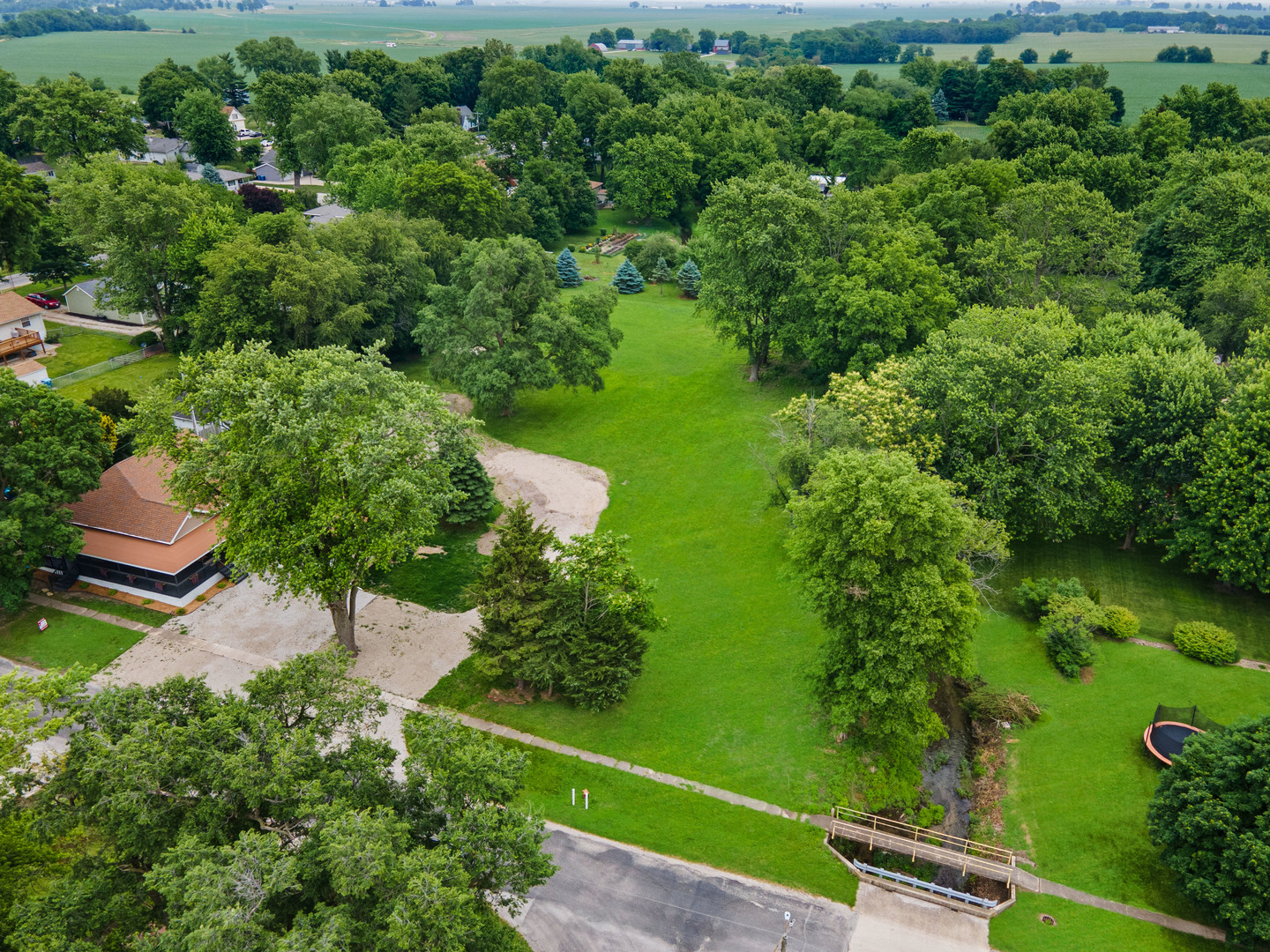 Lot 2 104 S Taylor Street