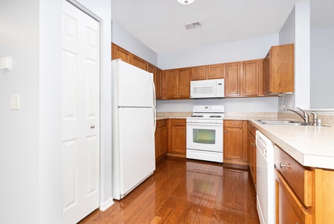Tiny photo for 5110 Edgewater Court #5110, Plainfield, IL 60586 (MLS # 12670987)