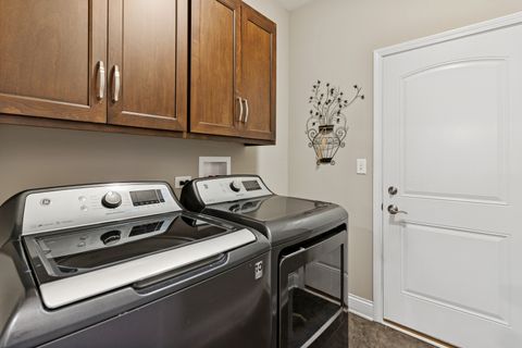 Tiny photo for 539 Sudbury Circle, Oswego, IL 60543 (MLS # 12616769)