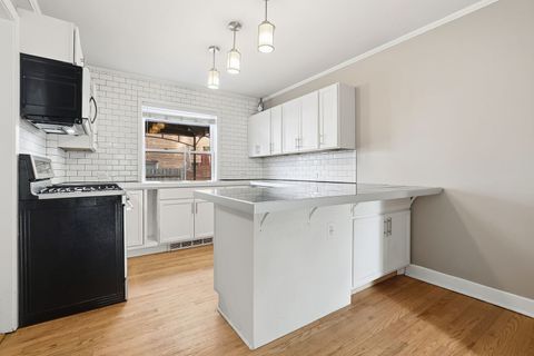 Tiny photo for 705 Case Street, Evanston, IL 60202 (MLS # 12510040)