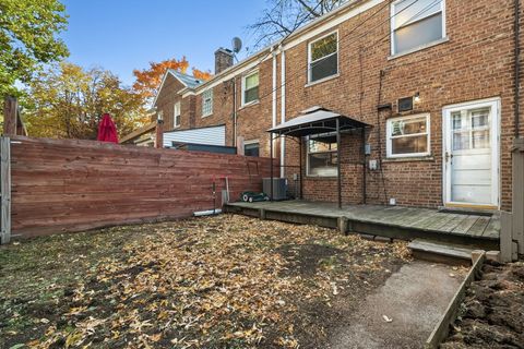 Tiny photo for 705 Case Street, Evanston, IL 60202 (MLS # 12510040)