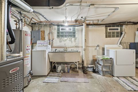 Tiny photo for 705 Case Street, Evanston, IL 60202 (MLS # 12510040)