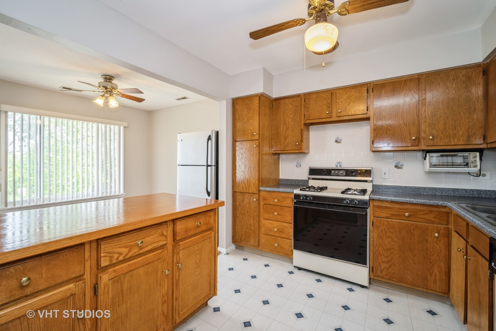 1770 ROBIN Lane B