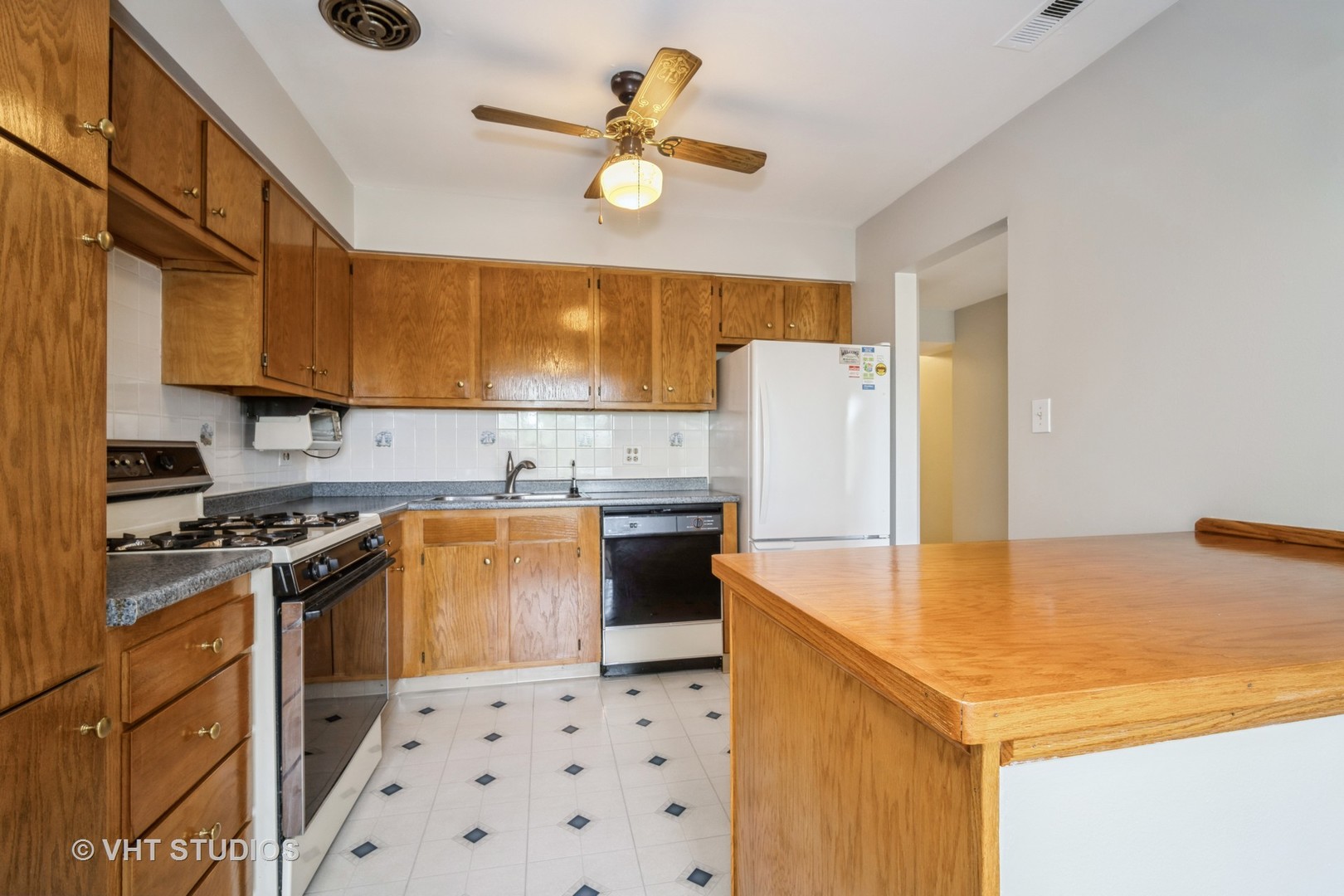 1770 ROBIN Lane B