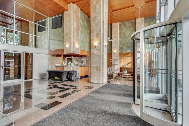 1122 N Clark Street 2806