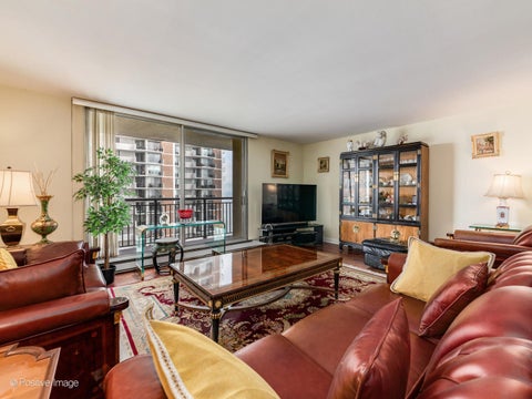 Tiny photo for 6007 N Sheridan Road #14D, Chicago, IL 60660 (MLS # 12683529)