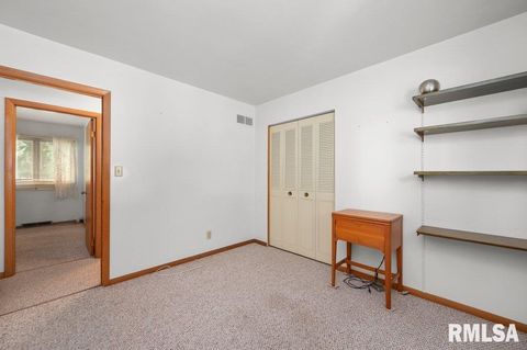 Tiny photo for 513 12TH Avenue, Hampton, IL 61256 (MLS # QC4267577)