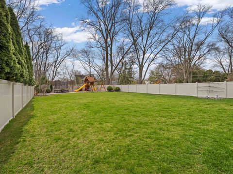 Tiny photo for 3075 Keystone Road, Northbrook, IL 60062 (MLS # 12613463)