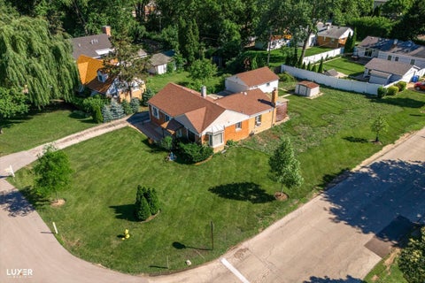 Tiny photo for 600 W Bob O Link Road, Mount Prospect, IL 60056 (MLS # 12699392)