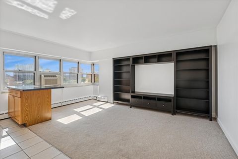 Tiny photo for 4960 N Marine Drive #816, Chicago, IL 60640 (MLS # 12496811)
