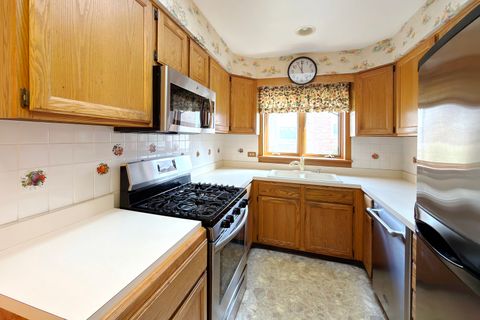 Tiny photo for 508 W Lonnquist Boulevard, Mount Prospect, IL 60056 (MLS # 12568092)