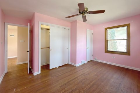 Tiny photo for 508 W Lonnquist Boulevard, Mount Prospect, IL 60056 (MLS # 12568092)