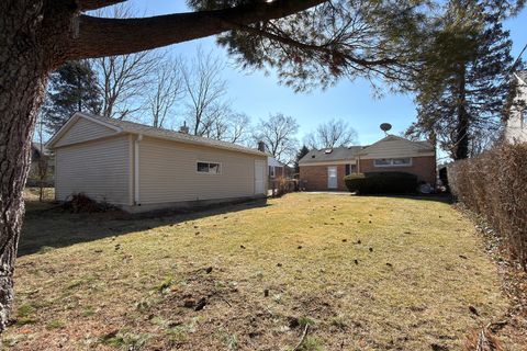Tiny photo for 508 W Lonnquist Boulevard, Mount Prospect, IL 60056 (MLS # 12568092)