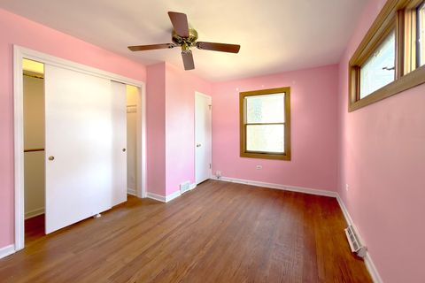 Tiny photo for 508 W Lonnquist Boulevard, Mount Prospect, IL 60056 (MLS # 12568092)