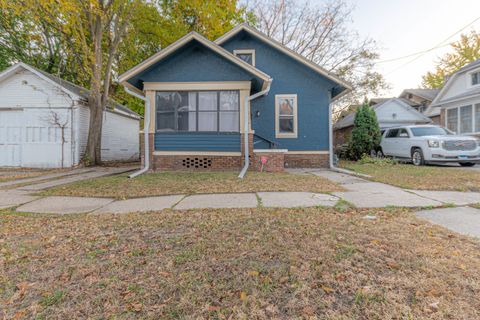 Tiny photo for 2114 W Jefferson Street, Rockford, IL 61101 (MLS # 12513119)