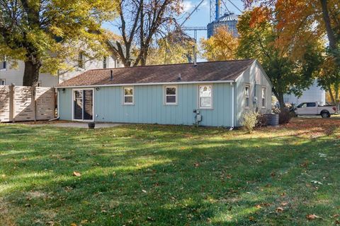Tiny photo for 114 W 3rd Street, Gridley, IL 61744 (MLS # 12495499)