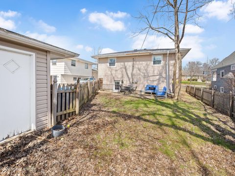 Tiny photo for 319 5th Street, Downers Grove, IL 60515 (MLS # 12598212)