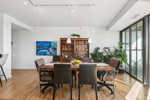 Tiny photo for 900 CHICAGO Avenue #609, Evanston, IL 60202 (MLS # 12569102)